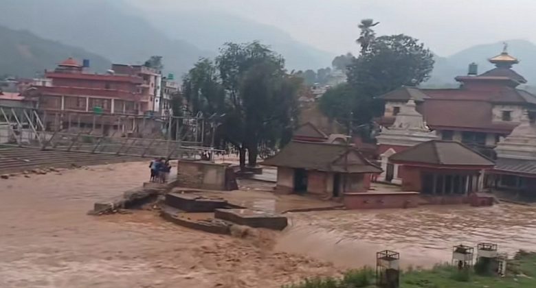 प्रि–मनसुनको बाढीले काभ्रेको पनौतीका बासिन्दा त्रासमा